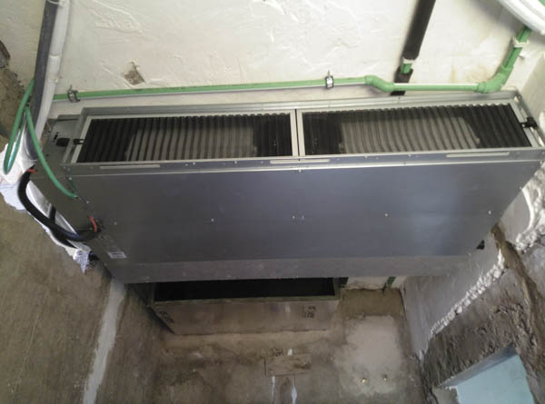 Instalación de aire acondicionado en el techo